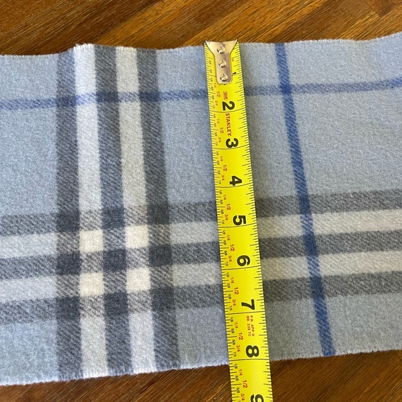 Burberry Scarf Baby Blue Nova Check Reversible Wool Made in Scotland GUC - Picture 10 of 16